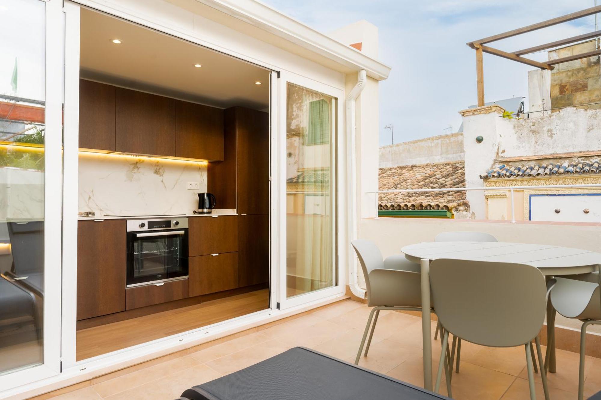 Brand New Penthouse -private Roof Terrace- Alameda *
